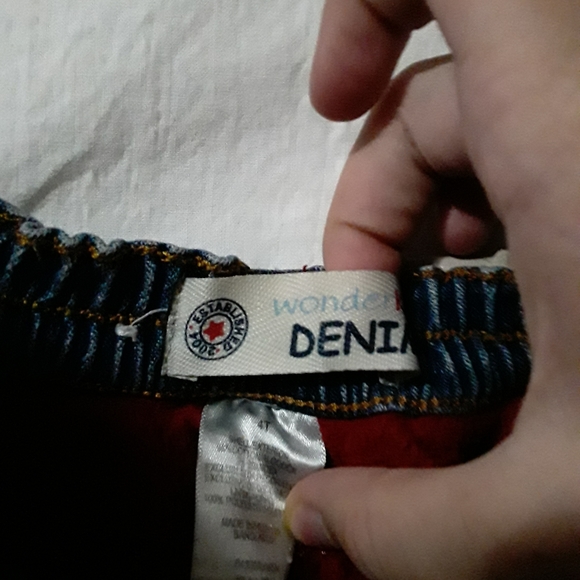 Wonder Kids size 4t fleece lined jeans. - Picture 5 of 5